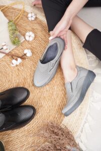 کفش طبی زنانه اکو