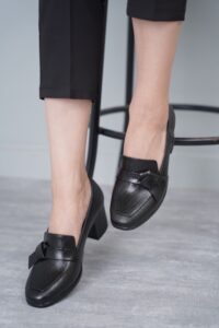 کفش طبی زنانه کراواتی