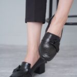 کفش طبی زنانه کراواتی