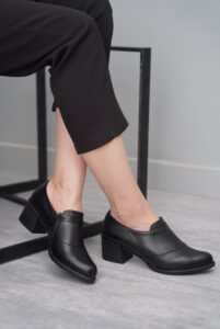 کفش طبی زنانه ناریا