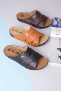 صندل مردانه طبی چرم طبیعی بانی پاژ مدل آرون