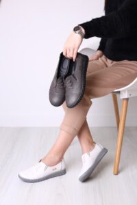 کفش طبی زنانه پروانه 2