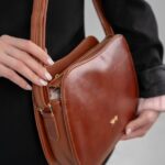 کیف اسپرت دوشی زنانه کد 216 طرح FENDI