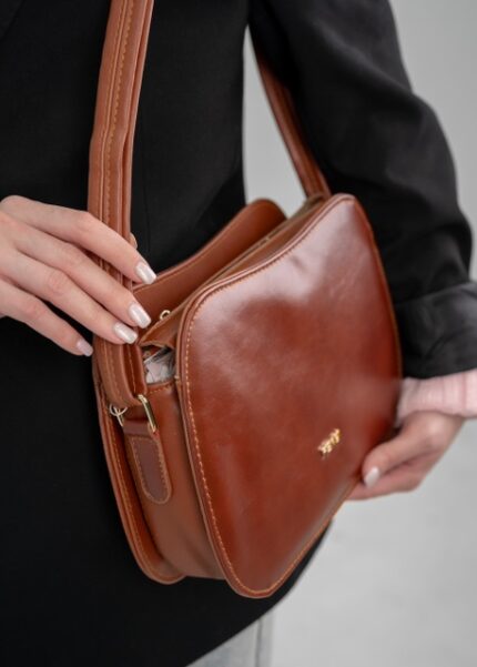 کیف اسپرت دوشی زنانه کد 216 طرح FENDI