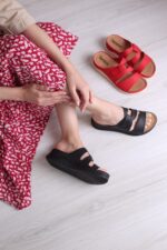 صندل زنانه طبی نگین